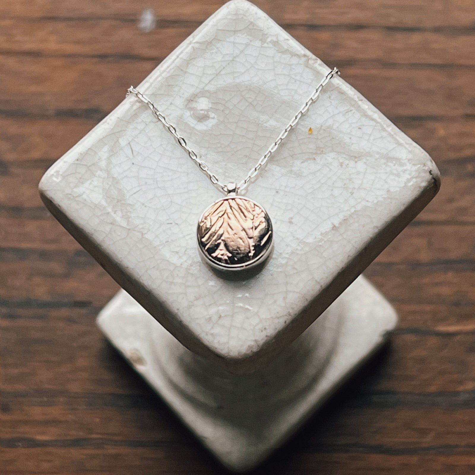 Sterling Silver & Bronze Wheat-Patterned Pendant Necklace (10mm)